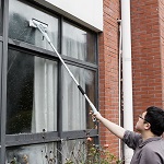 Long 1.37m Upper and Lower Window Cleaning Kit with Dual Trigger Jet Water Spray